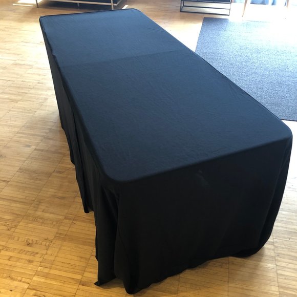 SET/3 Black Fitted 6-8-Ft Tablecloths - Picture 7 of 8